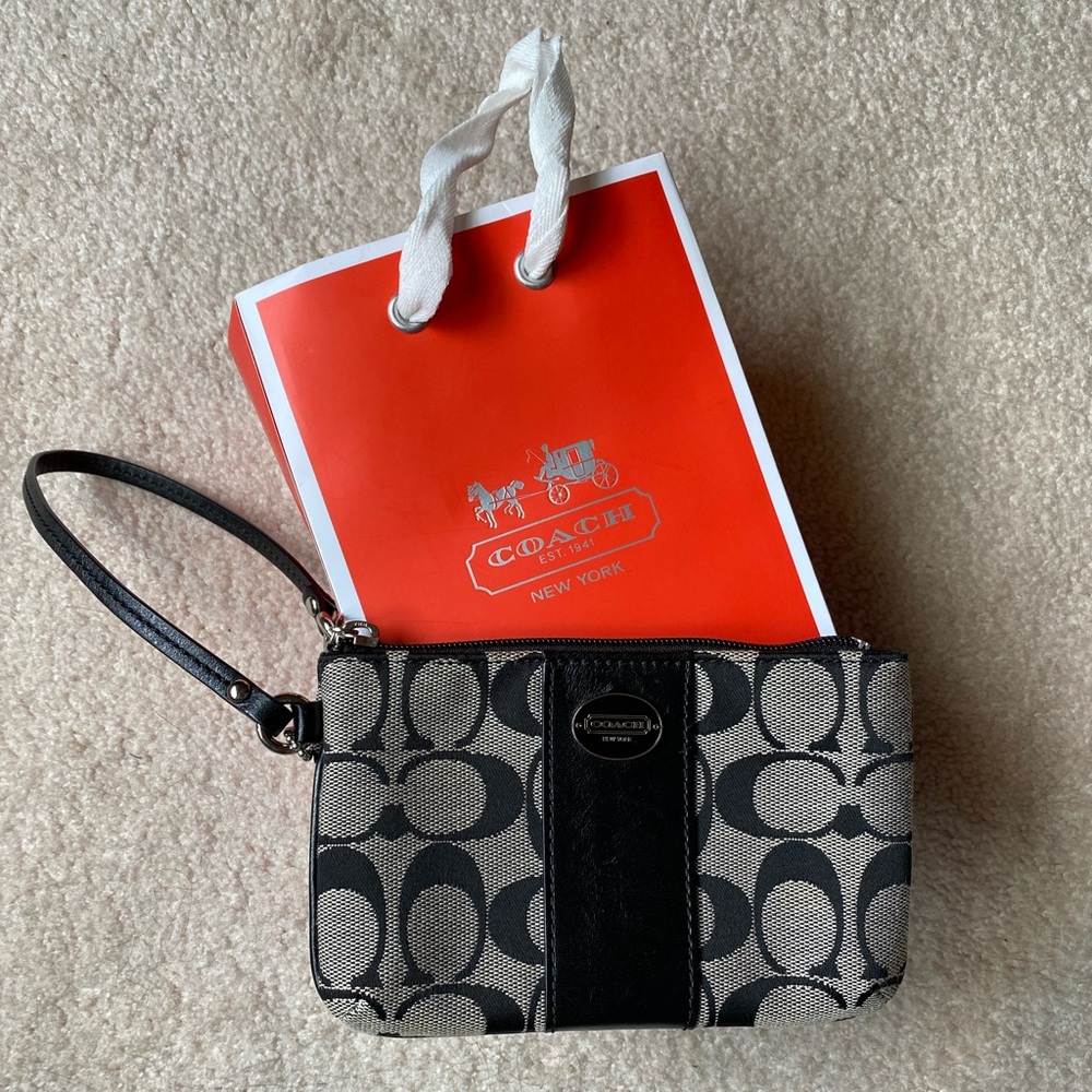Coach wristlet!!